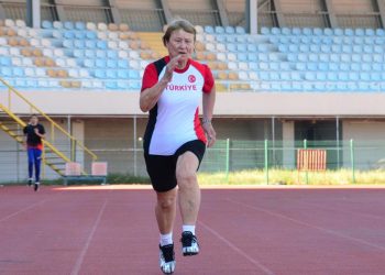 Master milli atlet Çiçek Solon Şensoy 63 yıllık hayalini gerçekleştirecek