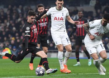 Milan İngiltere’den turla döndü