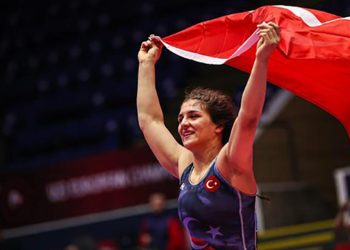 Milli güreşçi Nesrin Baş Avrupa şampiyonu oldu