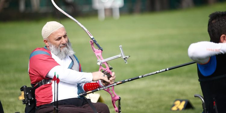“Okçu dede” Cemil Yılmazlı hedefi 2024 Paralimpik Oyunları