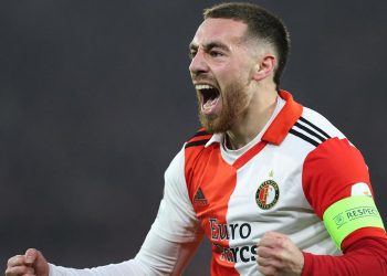Orkun Kökçü yıldızlaştı Feyenoord turladı