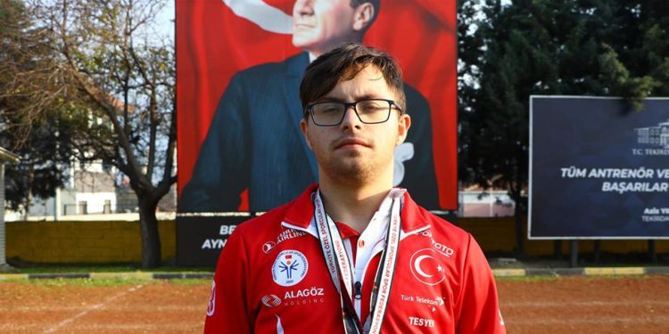 Özel sporcu Emirhan Akçakoca atletizmde 5 yılda 27 madalya kazandı