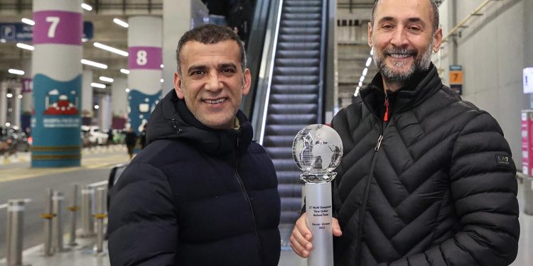 Dünya şampiyonu bilardocular Semih Saygıner-Tayfun Taşdemir ikilisi yurda döndü