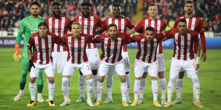 Rıza Çalımbay’dan 8 değişiklik