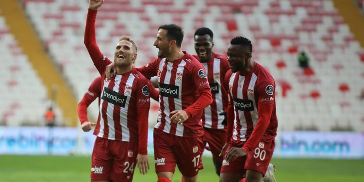 Sivasspor moral buldu