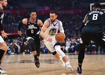 Curry’nin 50 sayısı Warriors’a yetmedi