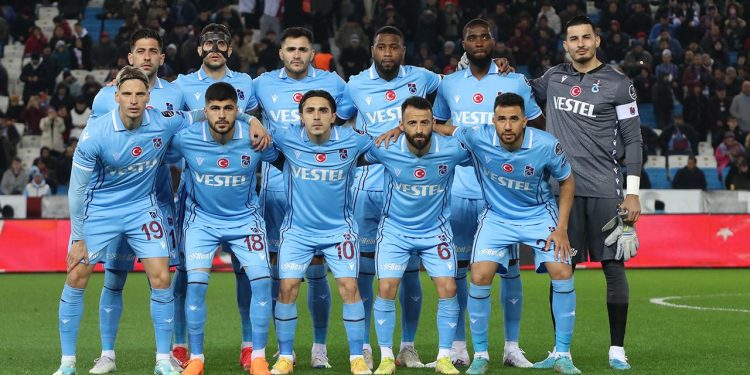 Trabzonspor üst sıradaki takımlara kolay geçit vermedi