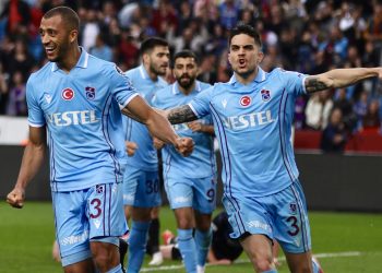 Trabzonspor’un stoper oyuncuları santrforların izinde