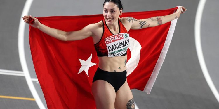 Avrupa şampiyonu Tuğba Danışmaz 15 yıllık emeğini “10 saniye”ye sığdırdı