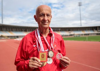 85 yaşındaki veteran milli sporcu depremzedeler adına yarışmak istiyor