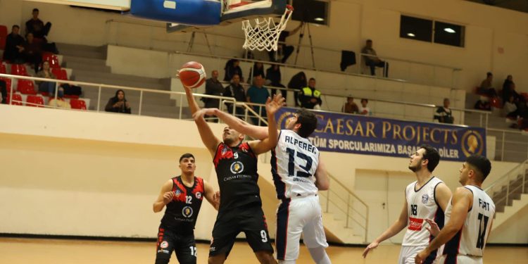 İskele’de kazanan Gençler Birliği: 65-60