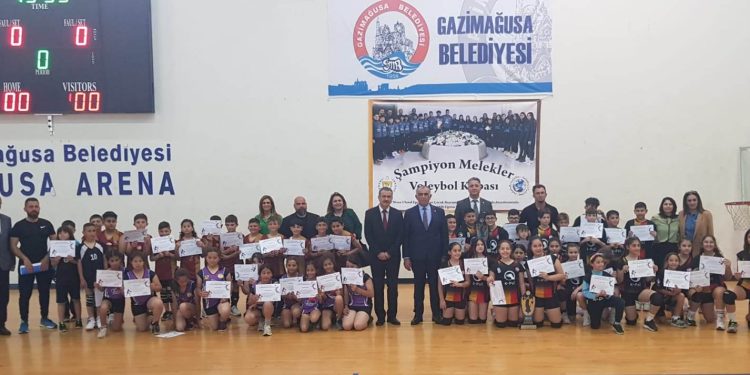 Şampiyon Melekler Voleybol Kupası