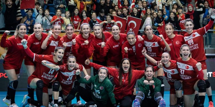 A Milli Kadın Hentbol Takımı Sırbistan deplasmanında