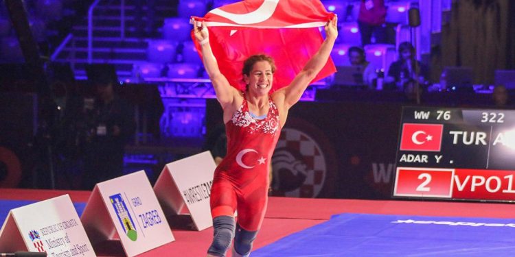 Yasemin Adar Yiğit zirvede kalmak için çok çalışıyor