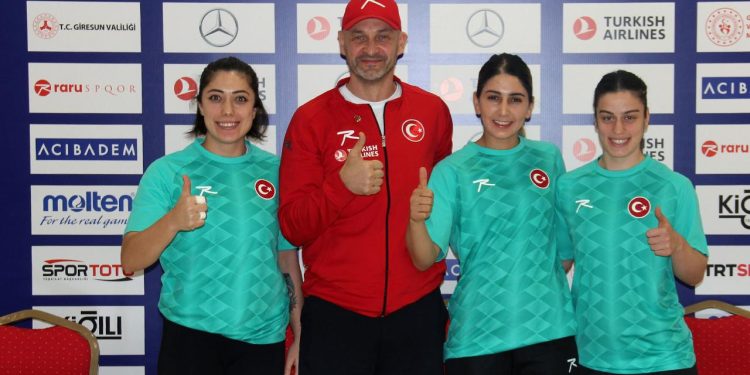 A Milli Kadın Hentbol Takımı’nın hedefi Dünya Şampiyonası’na katılmak