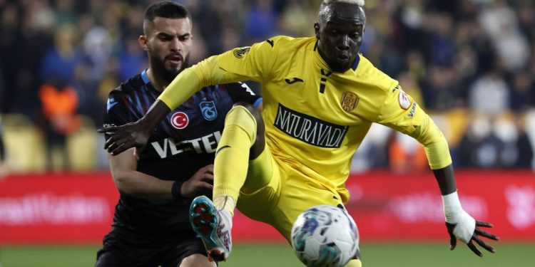 Ankaragücü yarı finale yükseldi