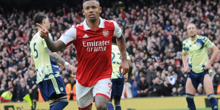 Premier Lig lideri Arsenal rahat kazandı