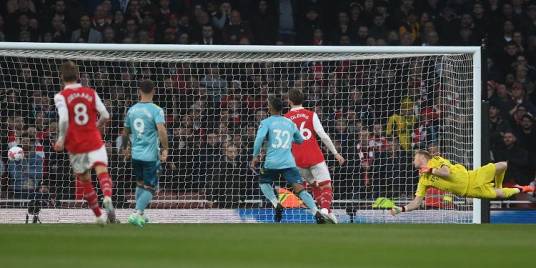 Arsenal Southampton karşısında bir puana razı oldu