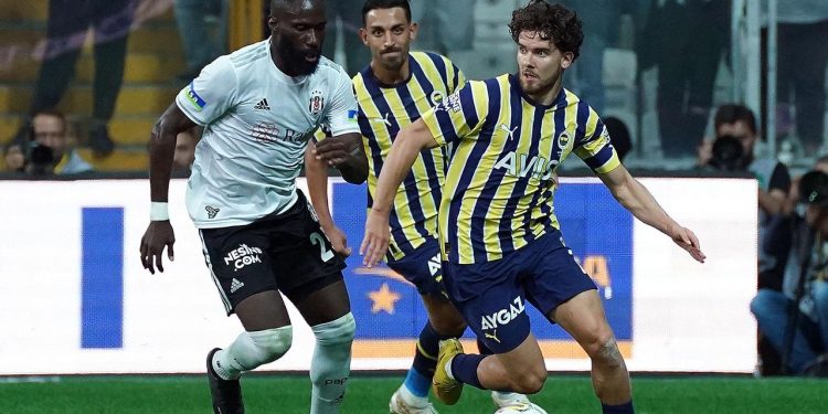 Fenerbahçe Beşiktaş’ı ağırlayacak