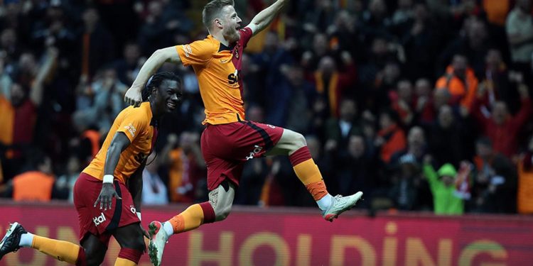 Galatasaray sürprize izin vermedi