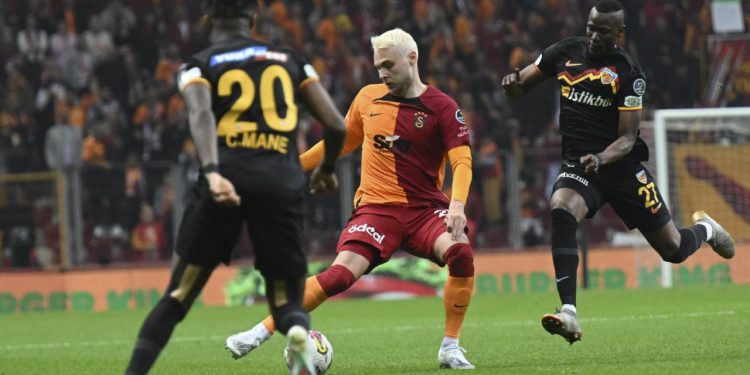 Galatasaray-Kayserispor maçında fark açıldı – Son Dakika Haberleri
