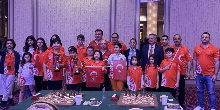 Genç milliler Dünya Okullar Satranç Şampiyonası’nda 7 madalya kazandı