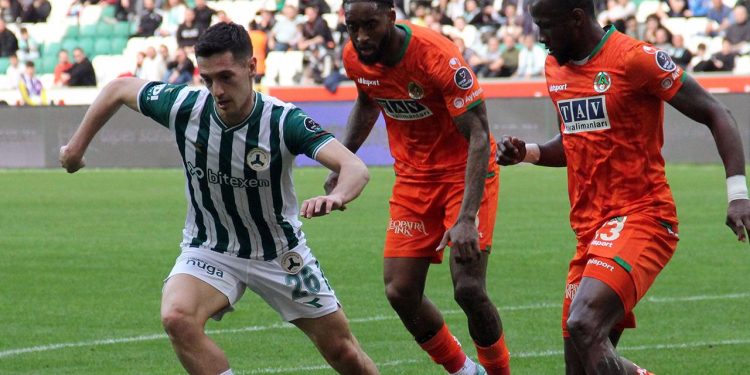 Giresun’daki gol düellosunda kazanan çıkmadı