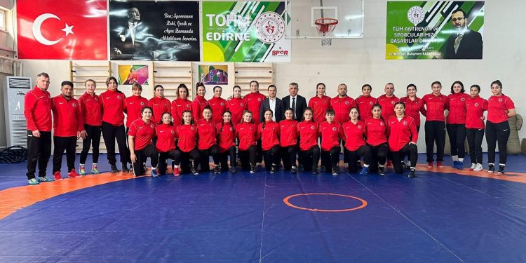 Kadın Güreş Milli Takımı’nın Avrupa Şampiyonası kadrosu açıklandı
