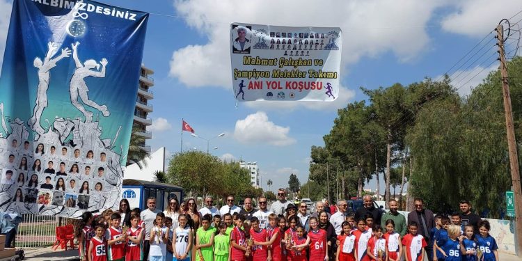 1.Mahmut Çalışkan ve Şampiyon Melekler Anı Yol Koşusu yapıldı