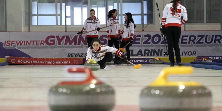 Milli curlingciler olimpiyatlara odaklandı – Son Dakika Haberleri