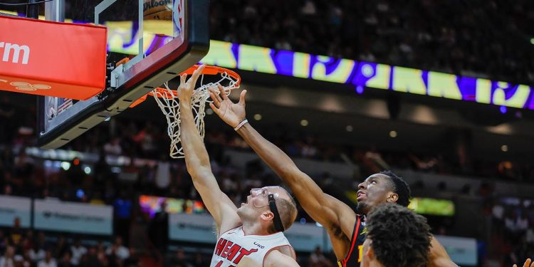 NBA’de Miami Heat ve Minnesota Timberwolves play-off’lara kaldı