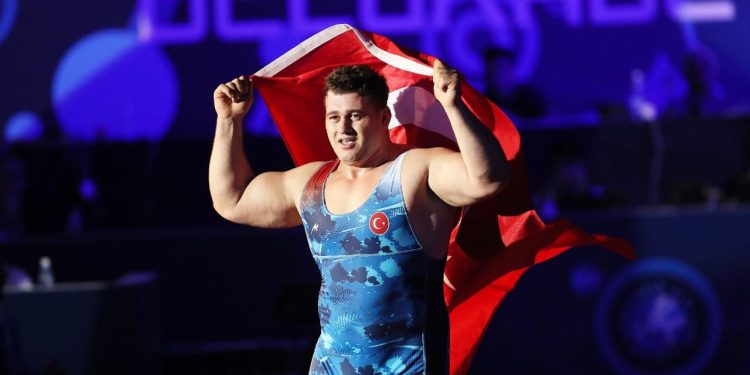 Milli güreşçiler, Avrupa Şampiyonası’nda mindere çıkacak
