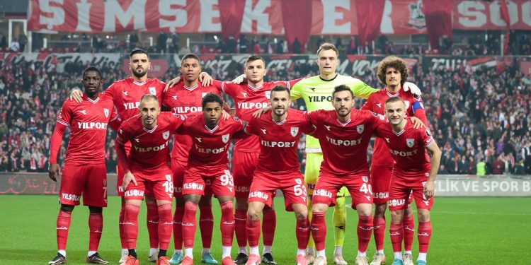 Samsunspor ligi şampiyon olarak tamamlamak istiyor