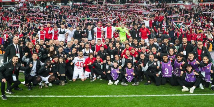 Samsunspor Süper Lig'de