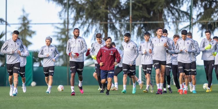 Trabzonspor Süper Lig’de moral arıyor