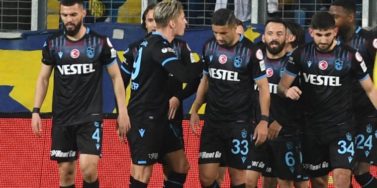 Trabzonspor kötü sonuçlarla hedeflerinden uzaklaştı