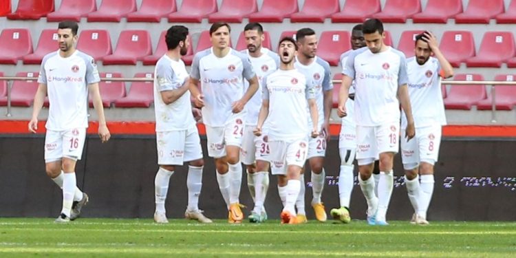 Ümraniyespor skoru koruyamıyor – Son Dakika Haberleri
