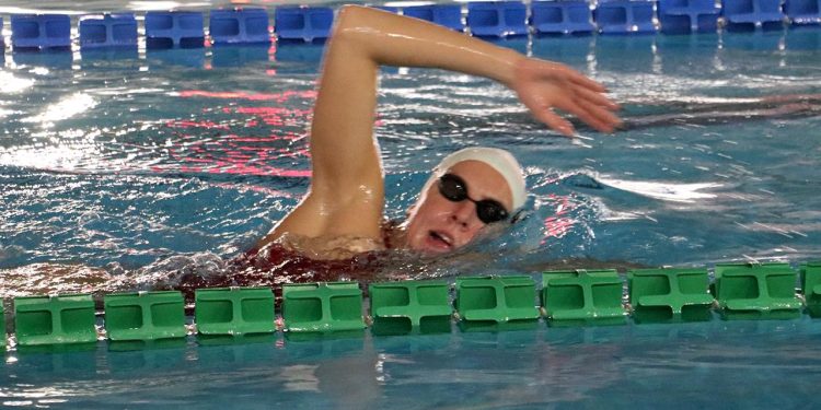 Yunan yüzücüler Erzurum’da güç depoluyor