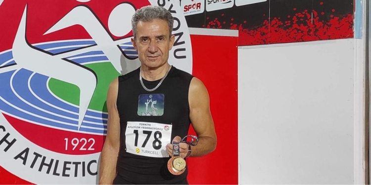 Hasan Kasap’tan iki altın