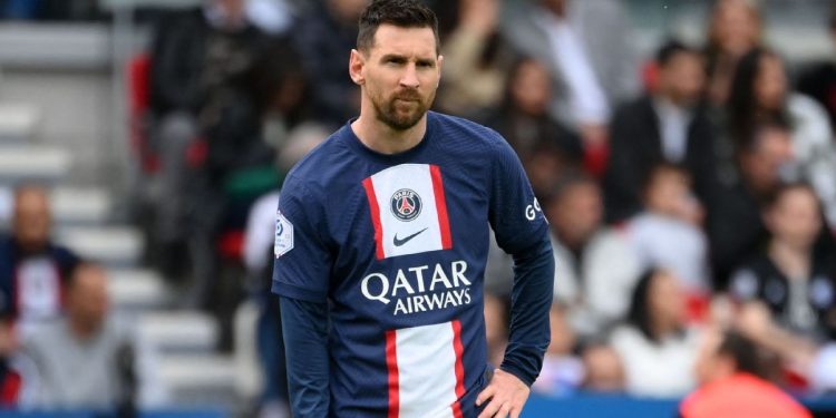 Messi, 2 hafta kadro dışı