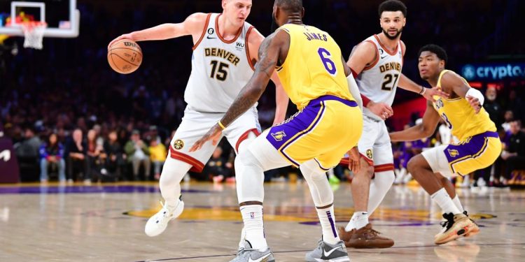 Nuggets’dan tarihi başarı