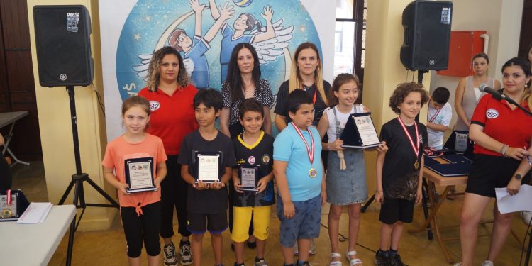 Şampiyon Melekler ve Orhan İtimat Satranç Turnuvası yapıldı