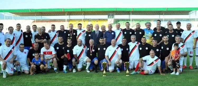 Meclis Başkanı Töre, Güner Batmazoğlu masterler anı turnuvasına katıldı