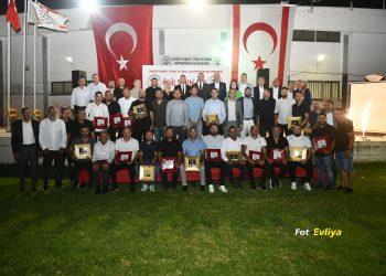 BAŞARILI ANTRENÖRLER ÖDÜLLENDİRİLDİ