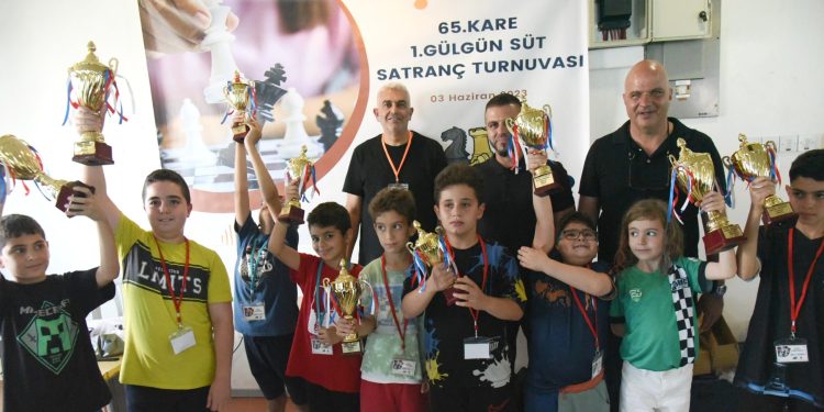 Satrançta keyifli turnuva