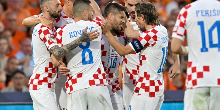 Hırvatistan finalde