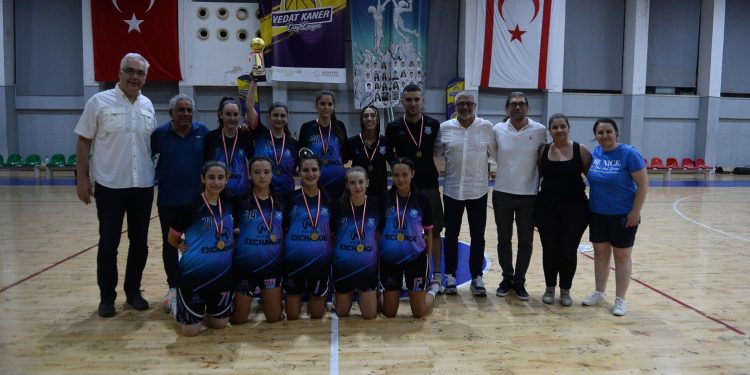 Akdeniz Spor Birliği şampiyon