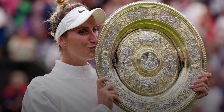 Vondrousova şampiyon