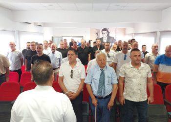 Sertoğlu, Karavezirler’i kutladı