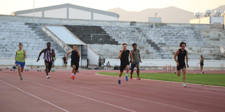 Atletler kendilerini denedi